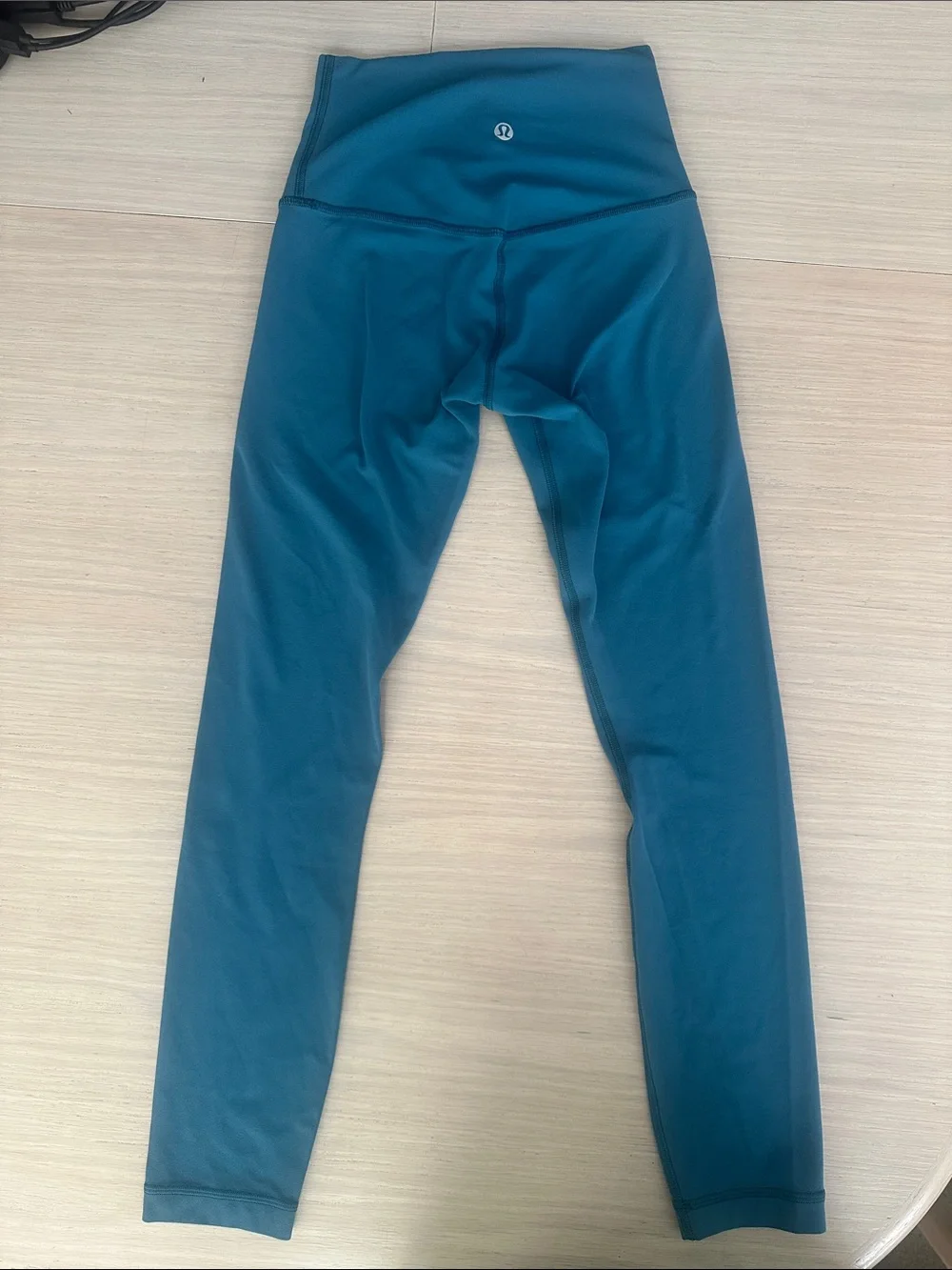 lululemon athletica excellent super